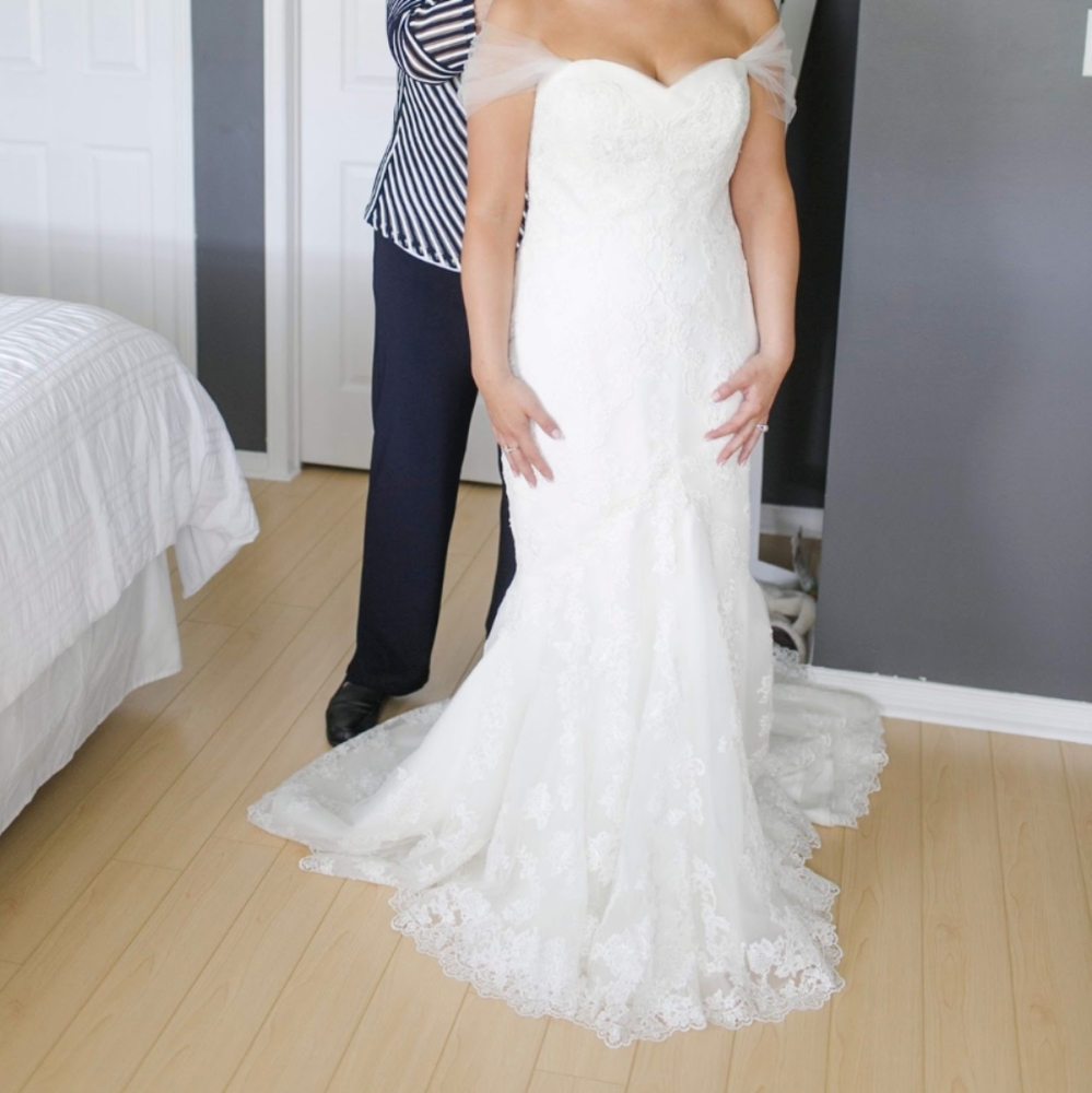 La Sposa Wedding Dress Size 14 altered